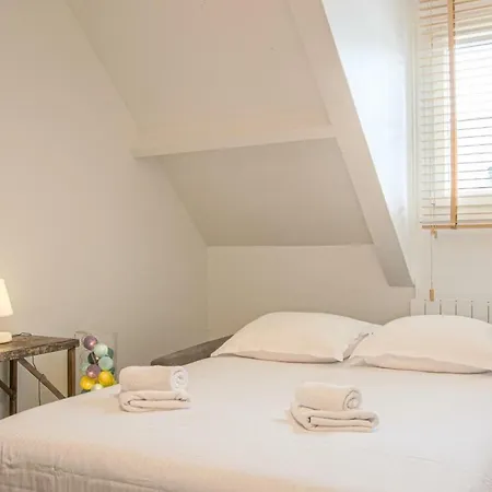 Luckey Homes - Rue D'eterville Apartament